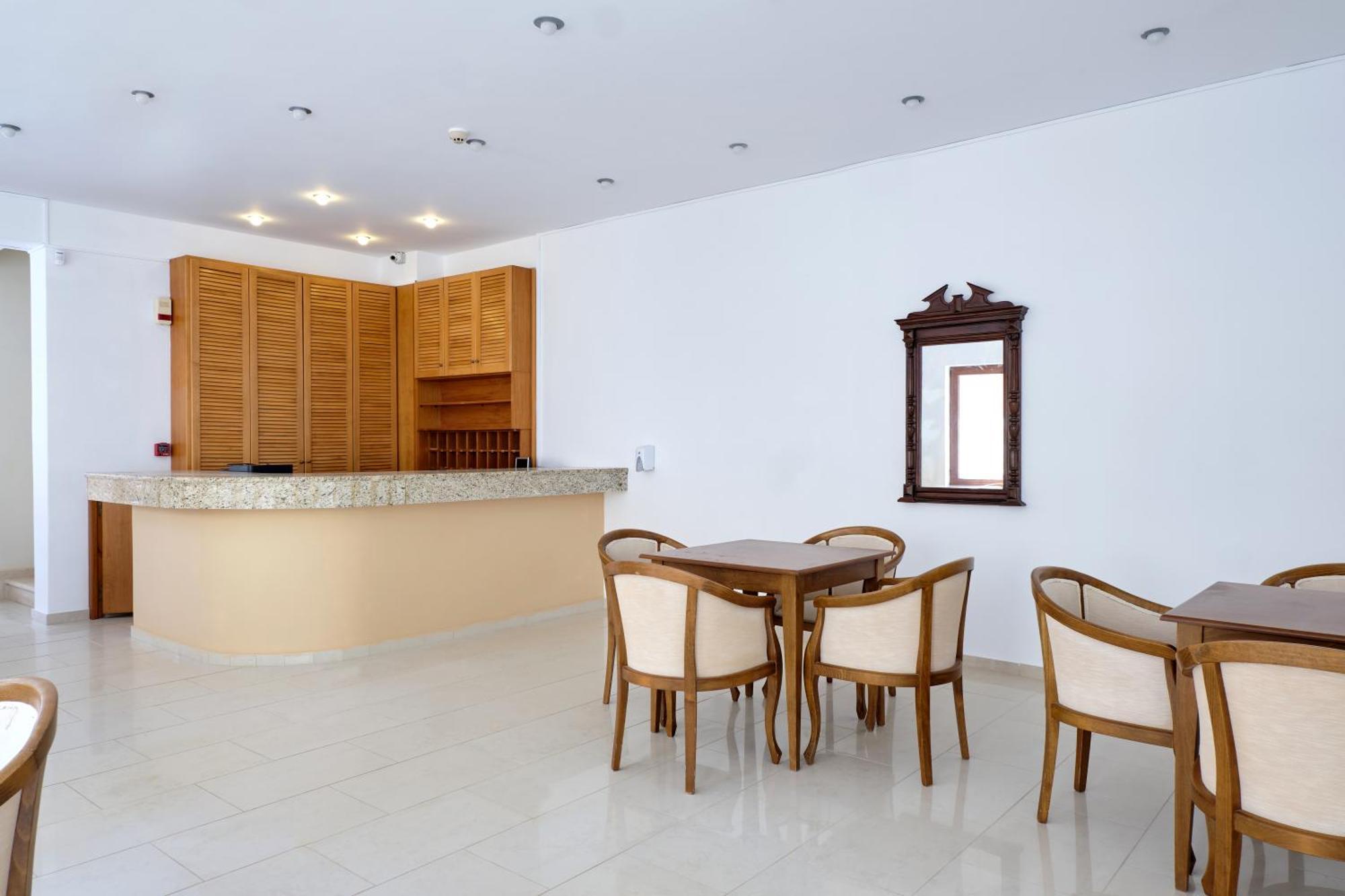 Niros Beachfront Aparthotel Kokkini Hani 외부 사진