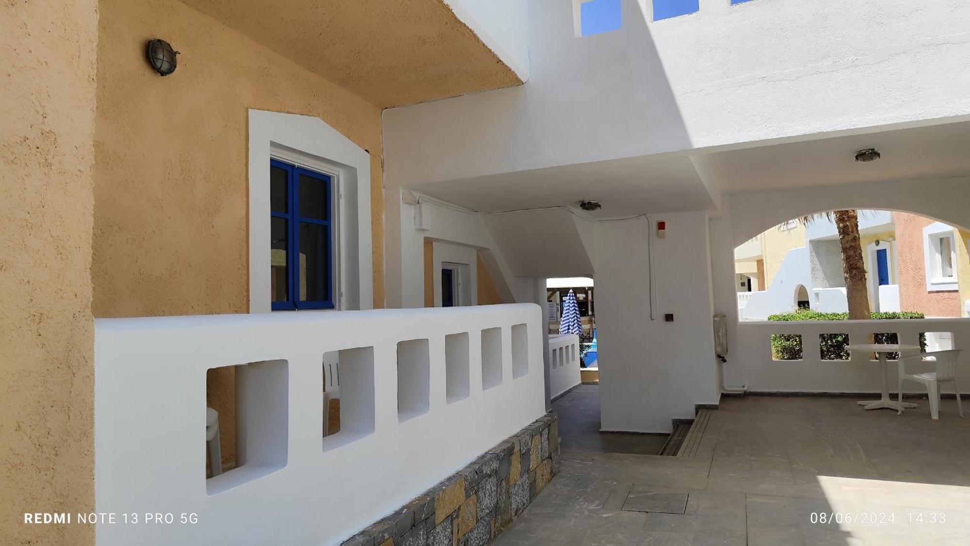 Niros Beachfront Aparthotel Kokkini Hani 외부 사진