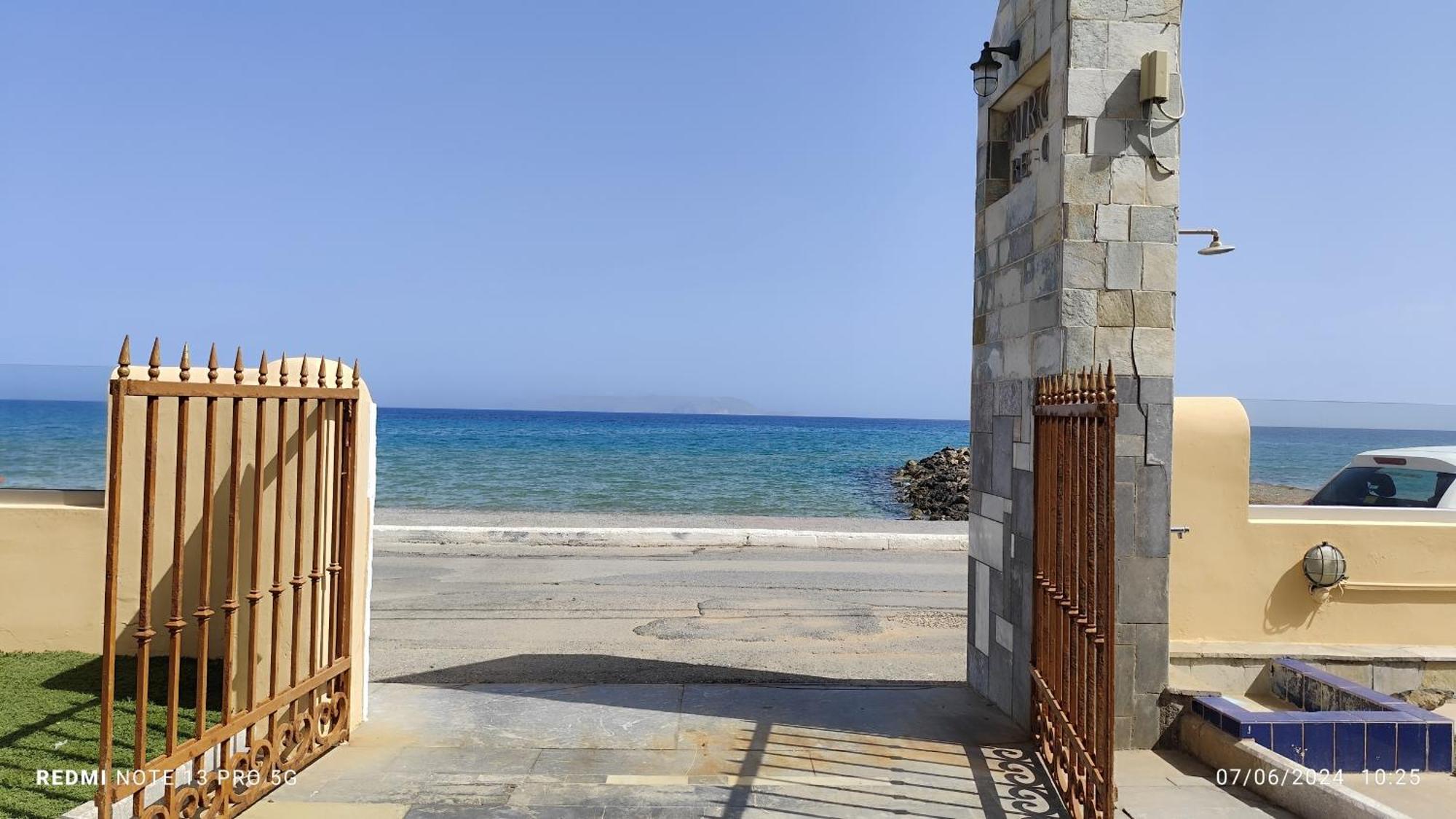 Niros Beachfront Aparthotel Kokkini Hani 외부 사진