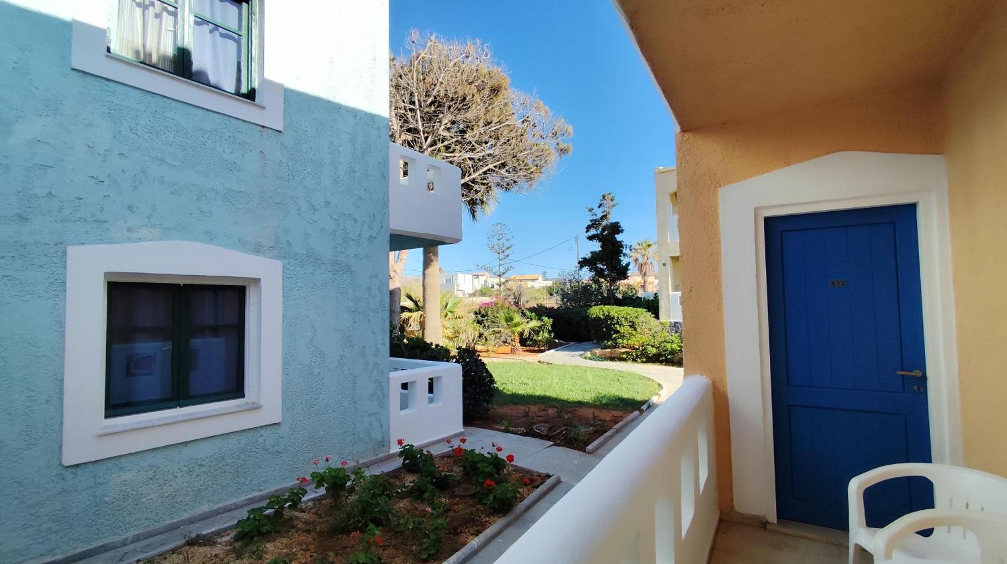 Niros Beachfront Aparthotel Kokkini Hani 외부 사진