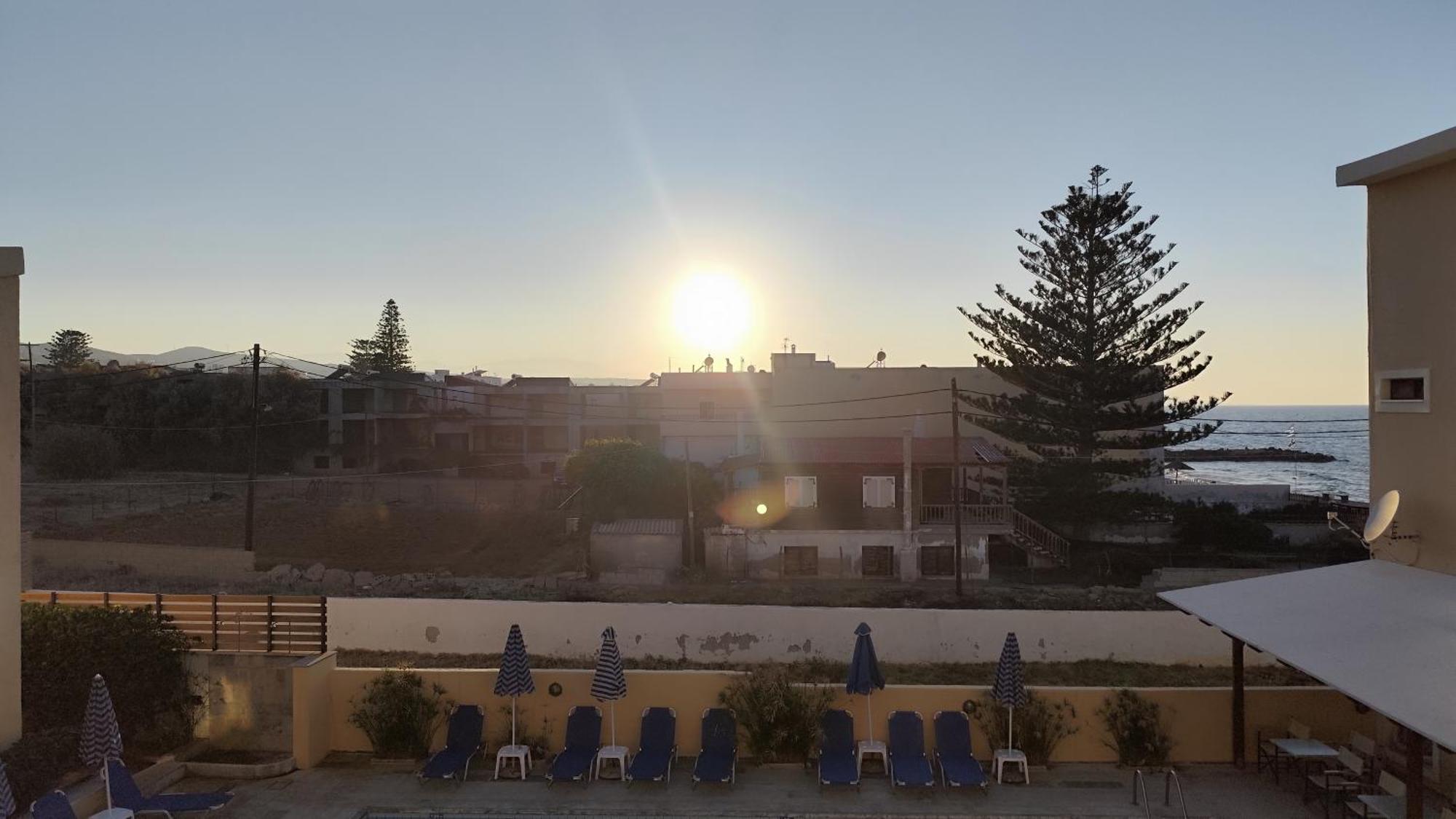 Niros Beachfront Aparthotel Kokkini Hani 외부 사진