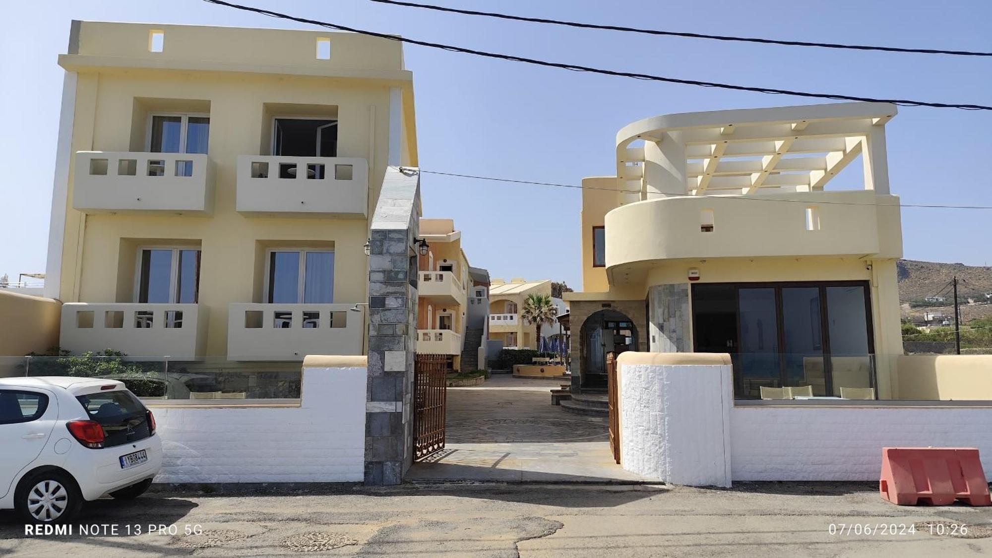 Niros Beachfront Aparthotel Kokkini Hani 외부 사진