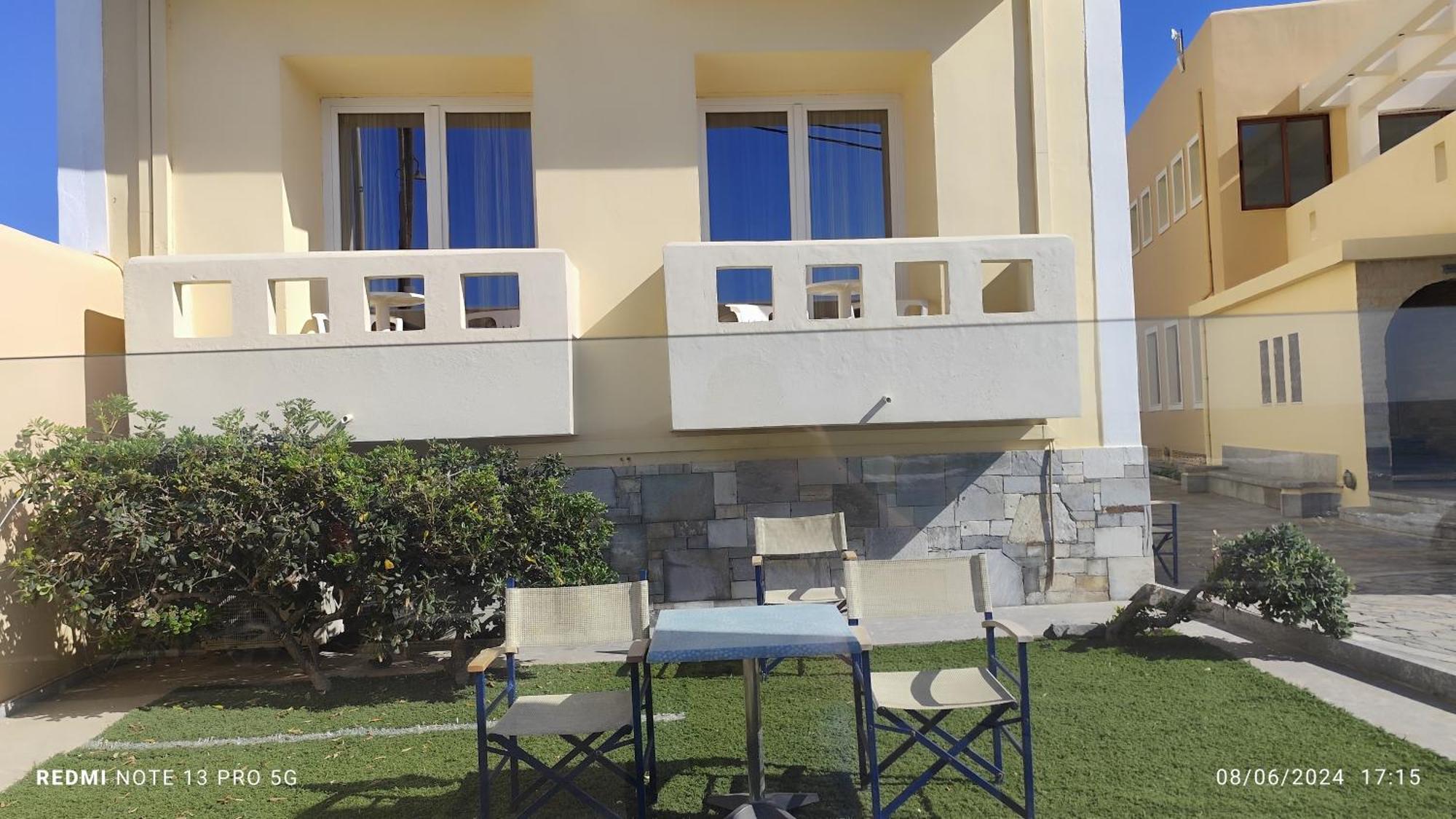 Niros Beachfront Aparthotel Kokkini Hani 외부 사진