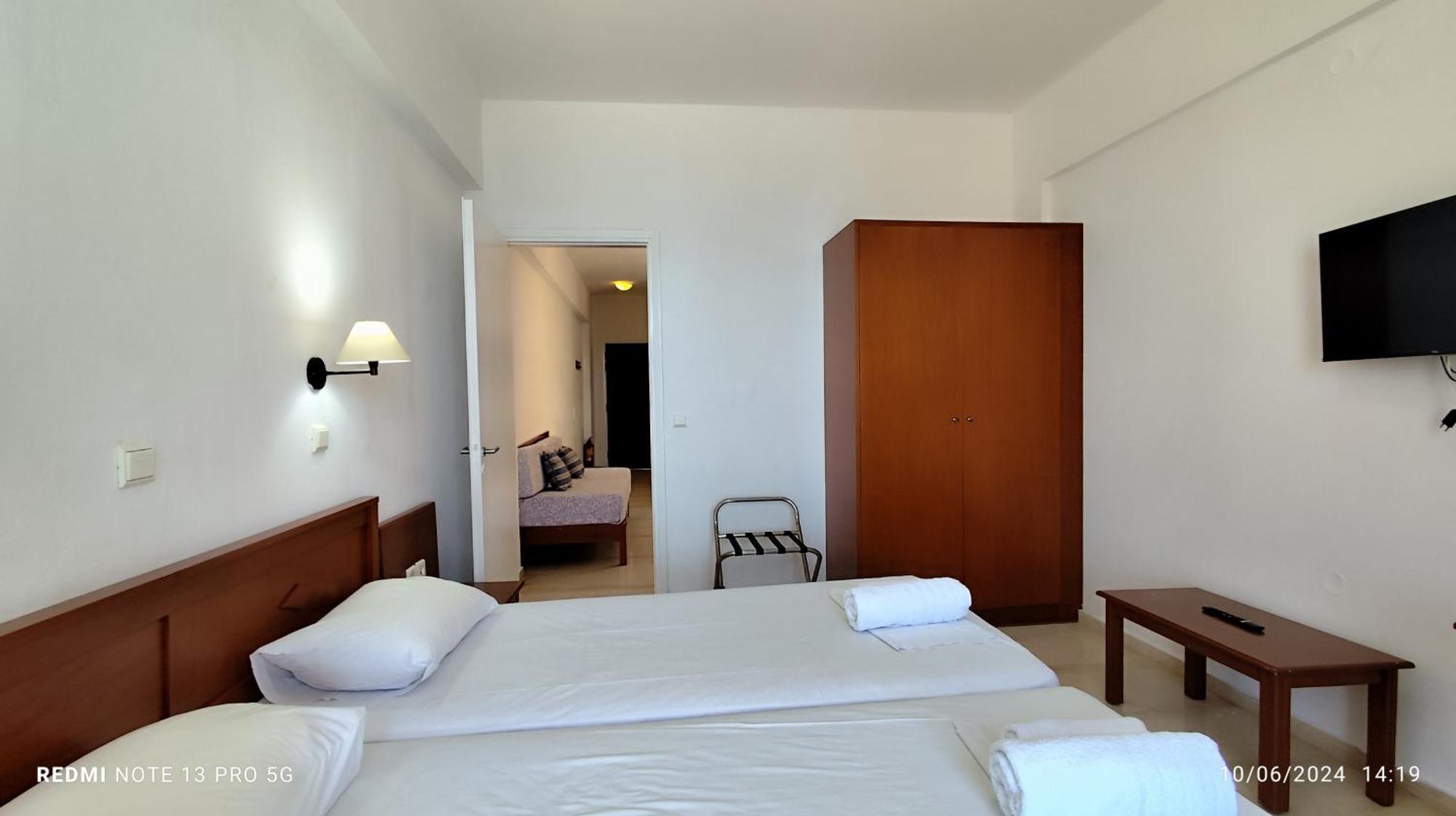 Niros Beachfront Aparthotel Kokkini Hani 객실 사진